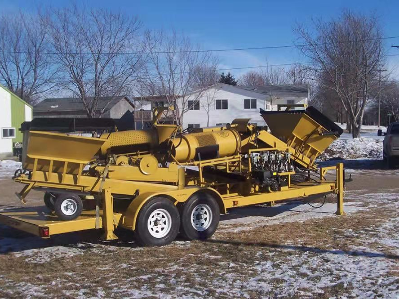 小型淘金設(shè)備哪家好,青州金啟礦山機(jī)械具有結(jié)構(gòu)簡單、故障率低、水耗少的優(yōu)勢